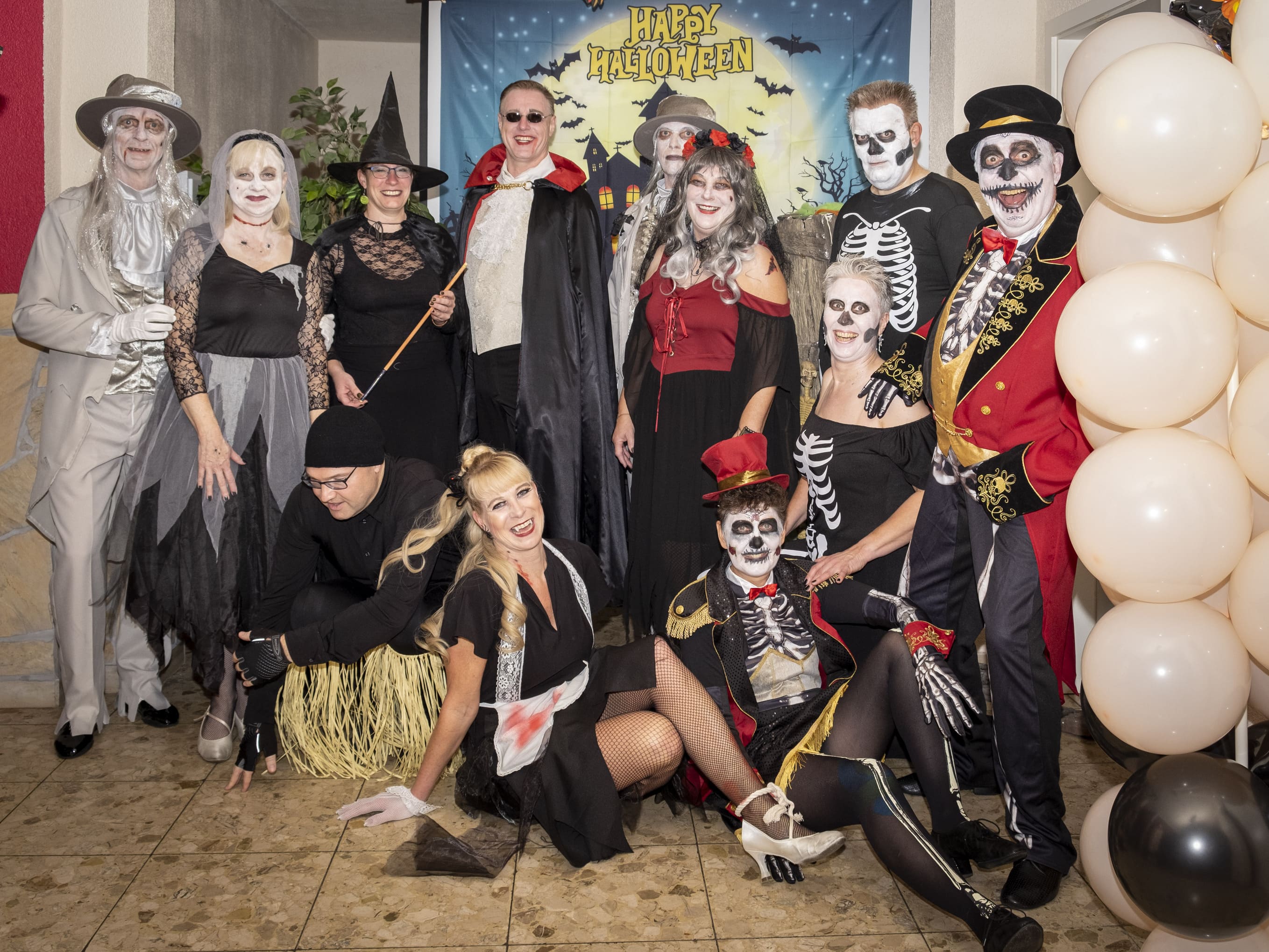 08 22-10-0008 Halloween im Creativ